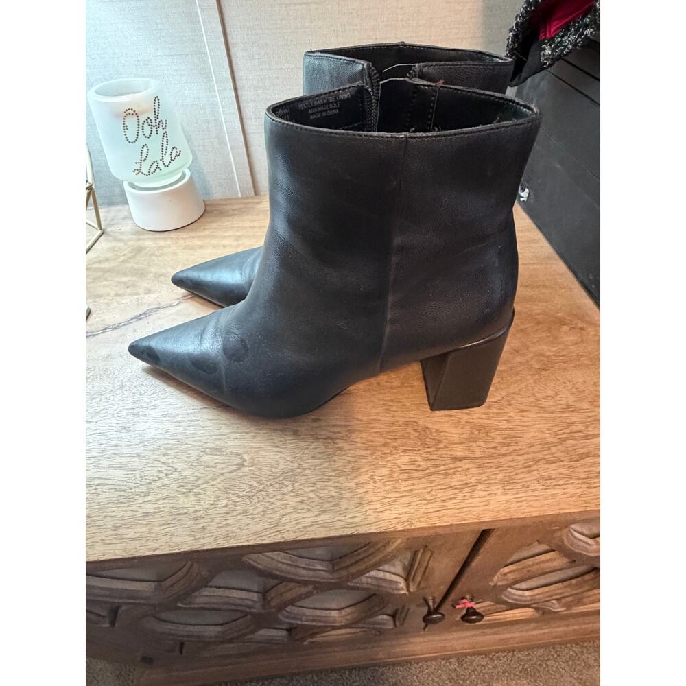 Vince Camuto women's leather bootie